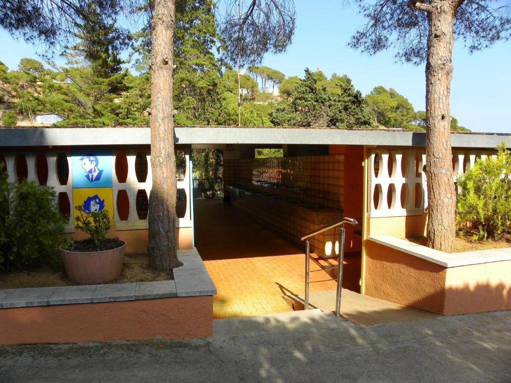 Готель Camping Senia Cala Canyelles Льорет-де-Мар Екстер'єр фото